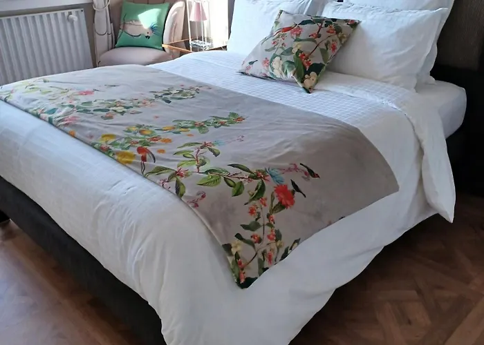 Victorine Avenue De Champagne *